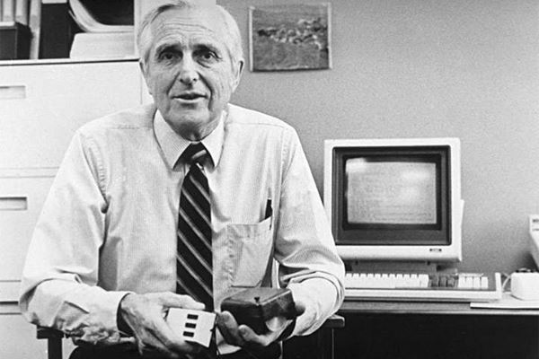 Douglas Engelbart (1925-2013)